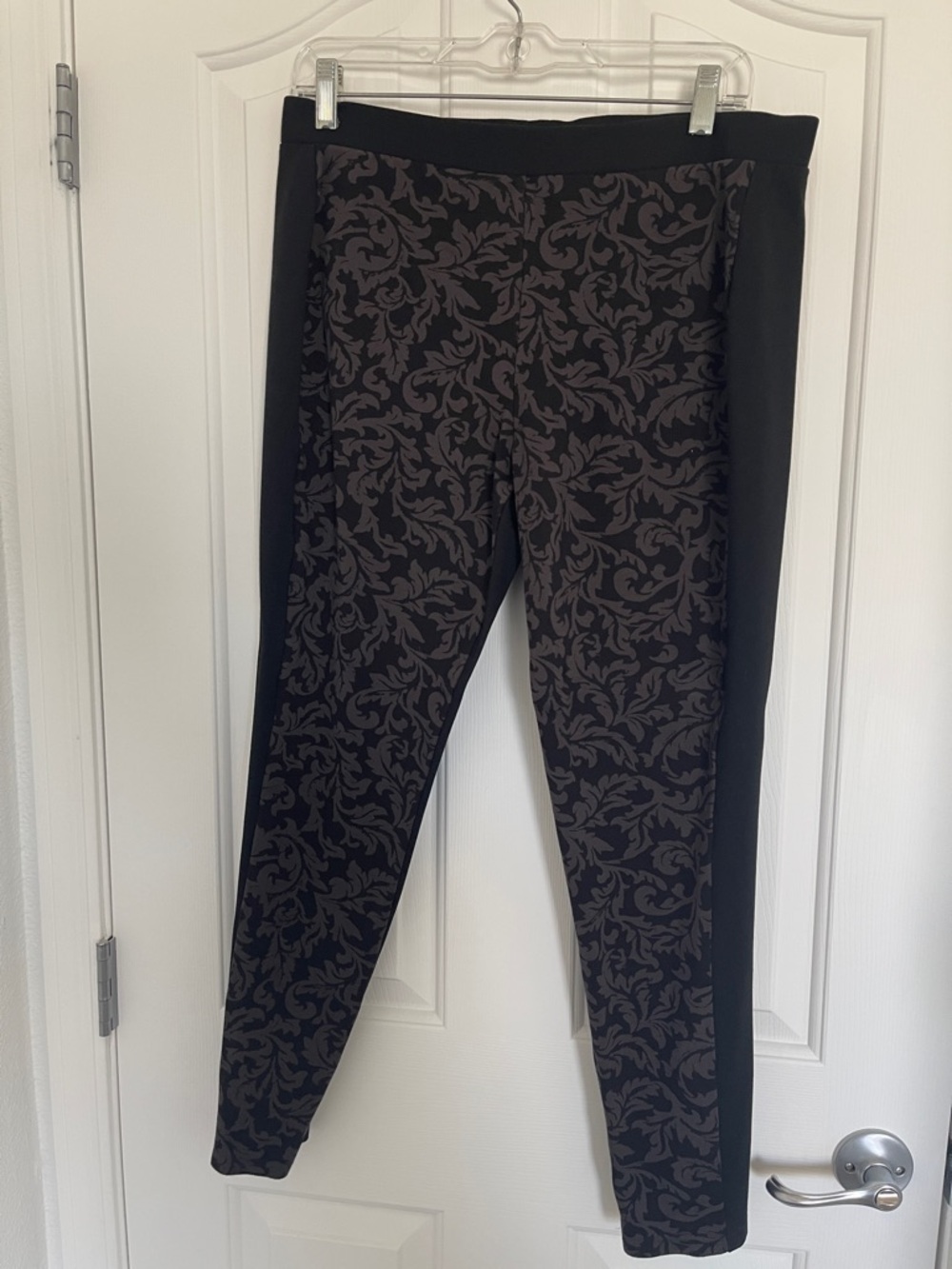 Chico's Black Ponte Leggings with Charcoal Leaf Print